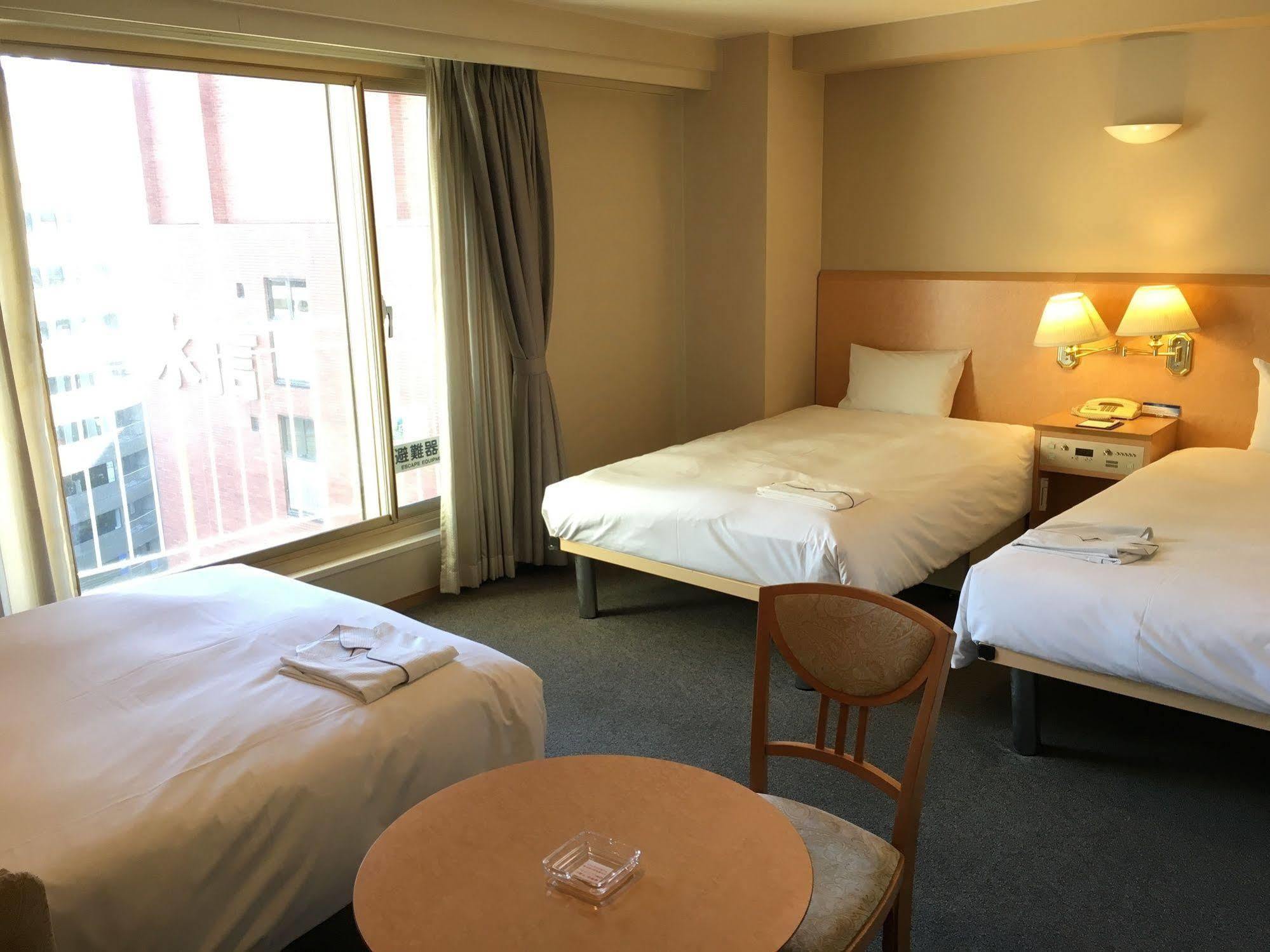 Hotel Yokohama Camelot Japan Exterior foto